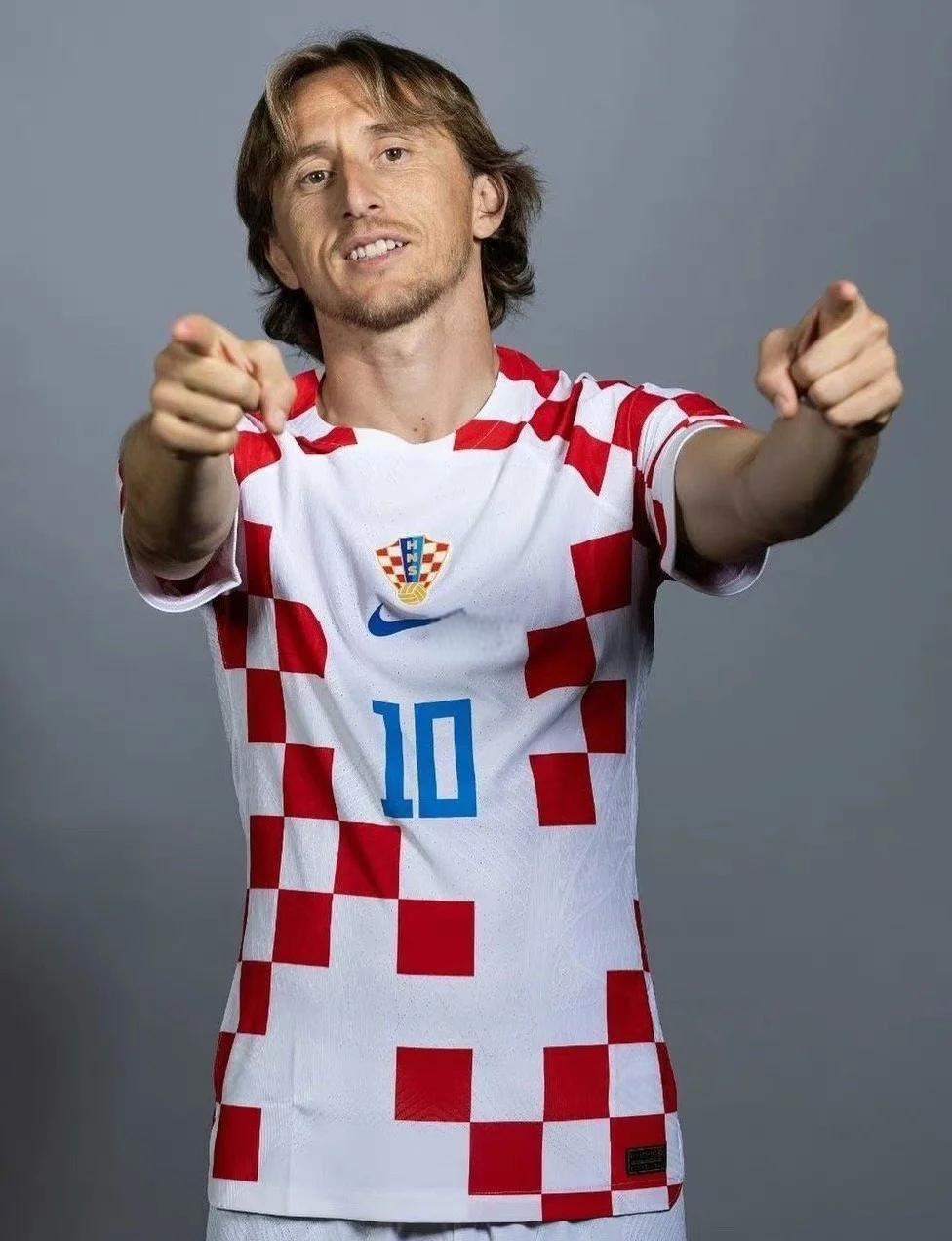 C罗专访(下)：赢得世界杯不会改变我的足坛地位；我不再在乎历史最佳